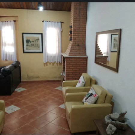Casa à venda com 4 quartos, sendo 1 suíte, no condomínio Quinta da Cachoeira, Embu das Artes - SP
