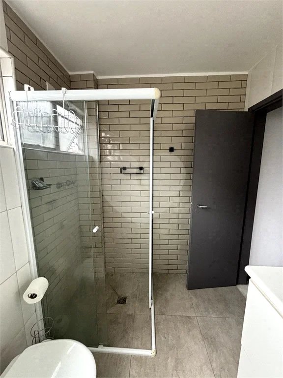 Apartamento de 80m² a venda e locação em Moema - 02 dorm, 02 Banheiros 01 Vaga