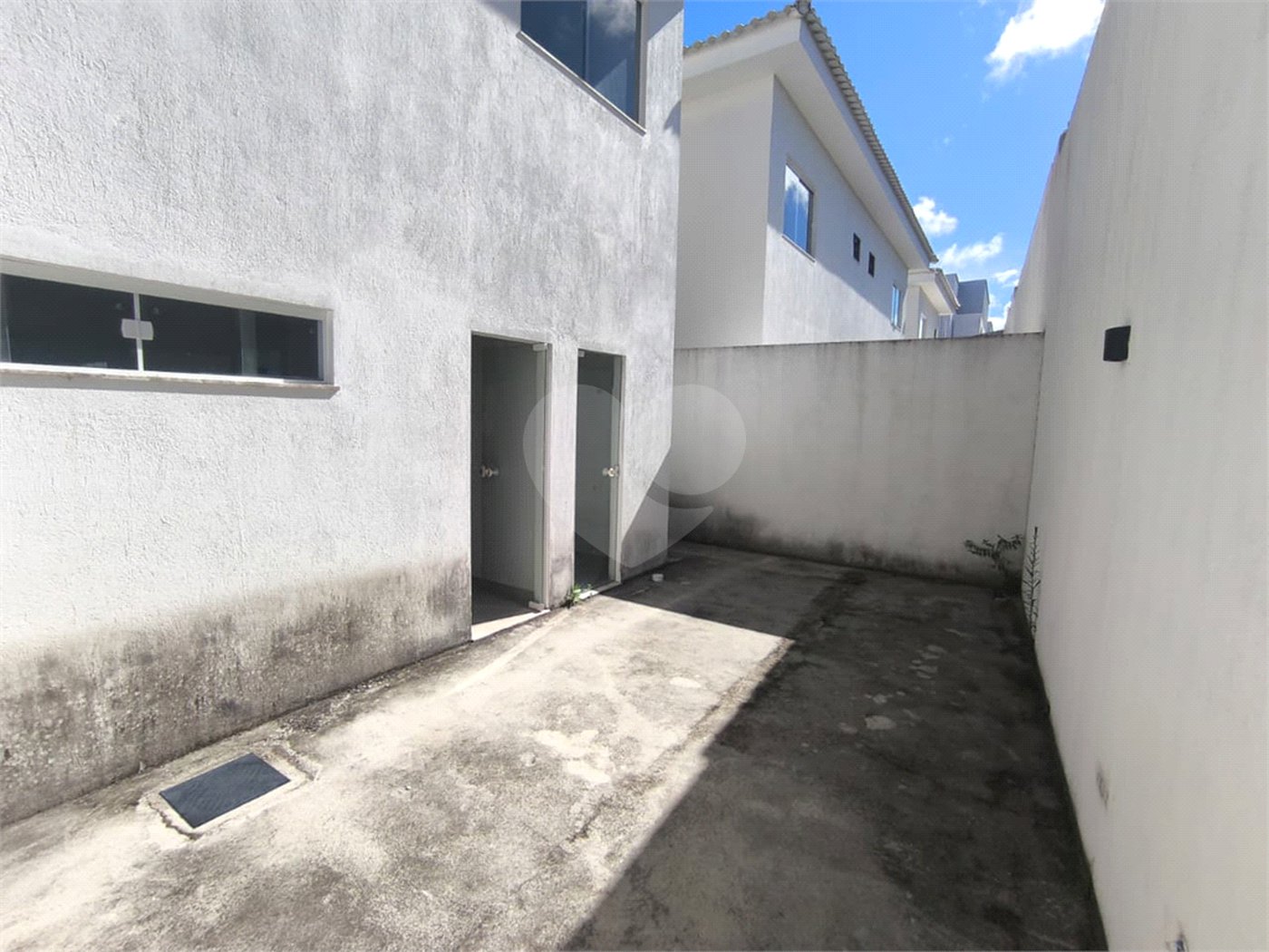 Duplex à venda com 3 quartos, sendo 1 suíte, em Taperapuan, Porto Seguro, BA