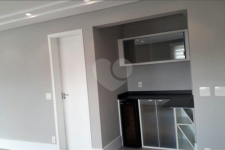 Apartamento à venda com 3 quartos, sendo 1 suíte, no Centro, São Bernardo do Campo, SP