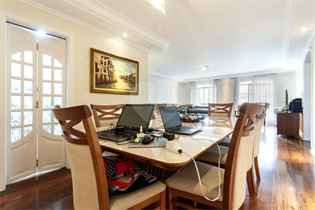 Apartamento à venda com 4 quartos, sendo 1 suíte, em Jardim Marajoara, São Paulo, SP