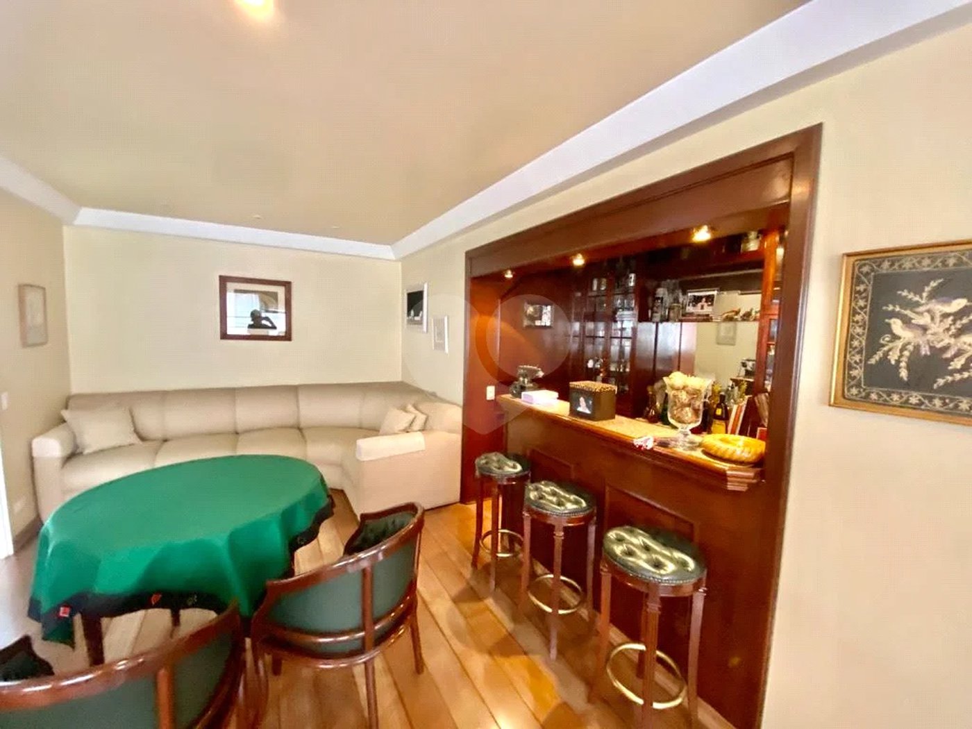 Apartamento à venda com 4 quartos, sendo 2 suítes, em Pinheiros, São Paulo, SP