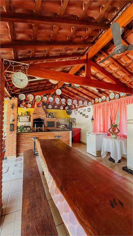 Casa à venda com 4 suítes no condomínio Monte Belo, Salto - SP