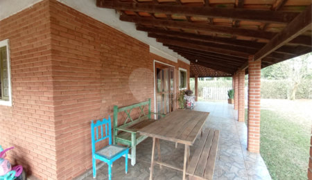 Casa à venda com 3 quartos, sendo 1 suíte,  em Estância Conceição, Itapetininga, SP