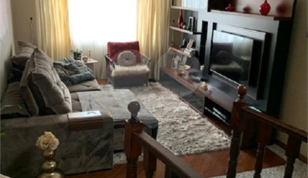 Sobrado à venda com 3 quartos, sendo 1 suíte, em Tremembé, São Paulo, SP