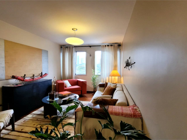 Apartamento à venda com 3 quartos, sendo 1 suíte,  em Planalto Paulista, São Paulo, SP