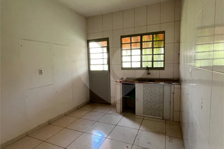 Casa à venda com 2 quartos, sendo 1 suíte, em Therezinha Piedade, Itapetininga, SP