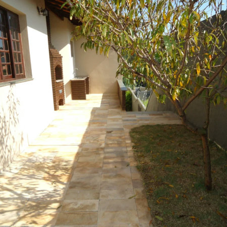 Sobrado à venda com 4 quartos, sendo 2 suítes,  em Parque dos Príncipes, São Paulo, SP
