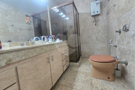 Apartamento à venda com 4 quartos, sendo 1 suíte, em Copacabana, Rio de Janeiro, RJ