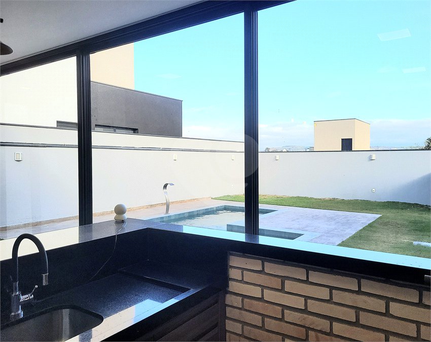 Casa à venda com 3 suítes no condomínio Alphaville Nova Esplanada 3, Votorantim - SP
