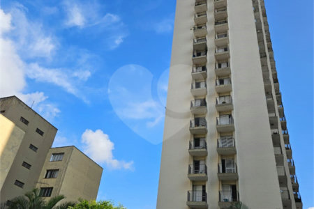Casa à venda com 3 quartos, sendo 1 suíte, no condomínio Jconde de Irajá, São Paulo - SP