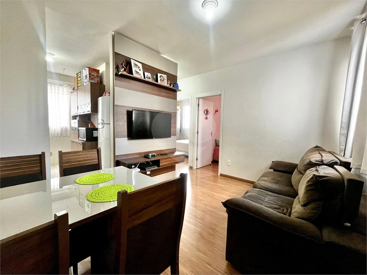 Casa à venda com 2 quartos, sendo 1 suíte,  no condomínio Residencial Jasmin, Itapetininga - SP
