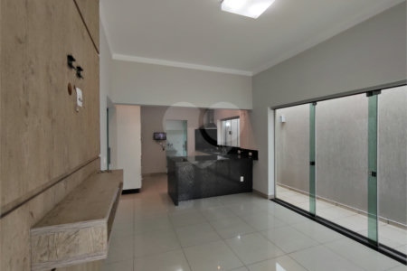 Sobrado à venda com 3 quartos, sendo 2 suítes, em Jardim Itália, Itapetininga, SP