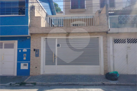 Sobrado à venda com 2 quartos em Jardim Santa Rosa, Taboão da Serra, SP