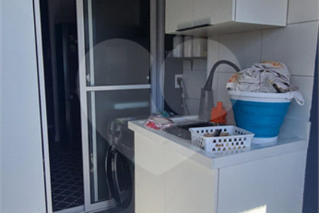Apartamento à venda com 2 quartos em Parque Reboucas, São Paulo, SP