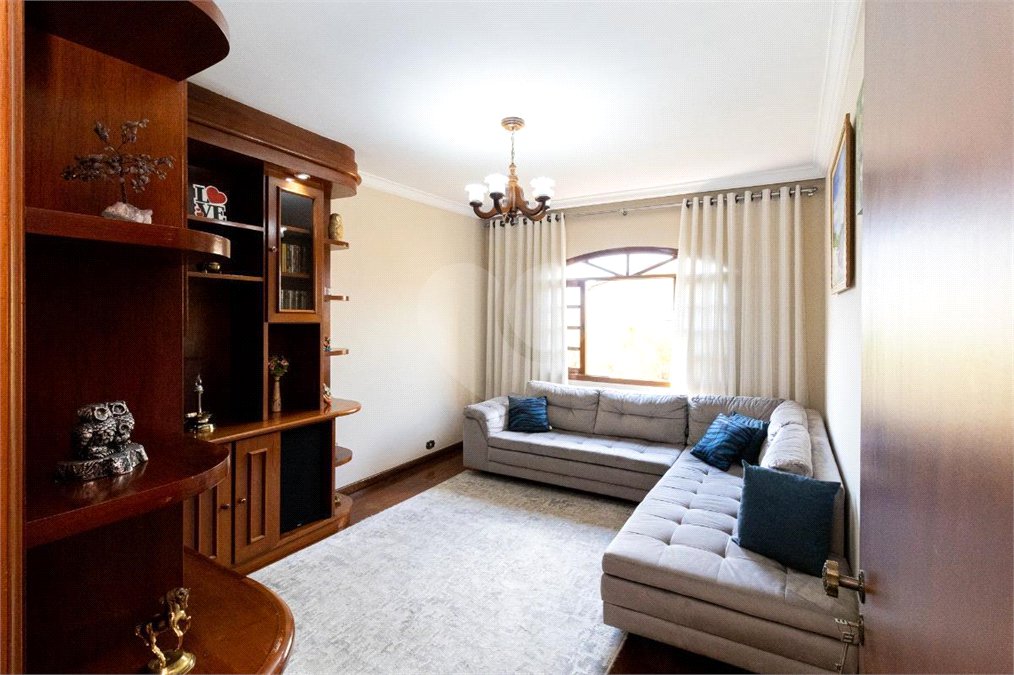 Casa à venda com 3 suítes em Vila Pereira Barreto, São Paulo, SP