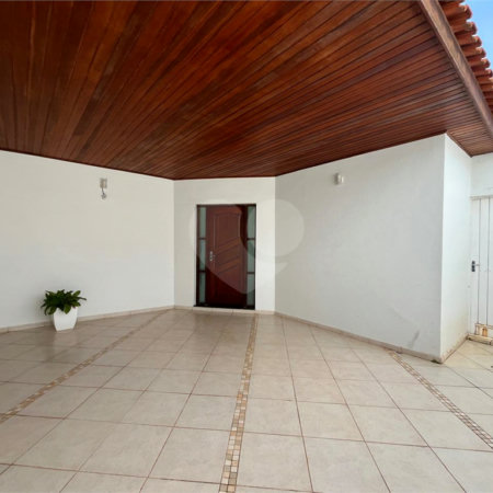 Casa à venda com 3 quartos em Jardim Alvorada, Itapetininga, SP