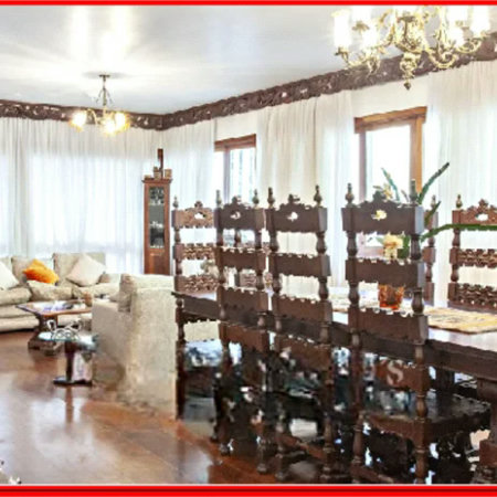 Casa à venda com 3 quartos, sendo 1 suíte, em Pinheiros, São Paulo, SP