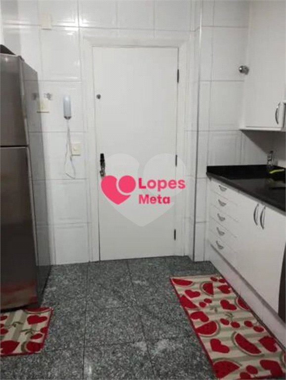Apartamento à venda com 4 quartos, sendo 1 suíte,  em Parque Residencial Aquarius, São José dos Campos, SP