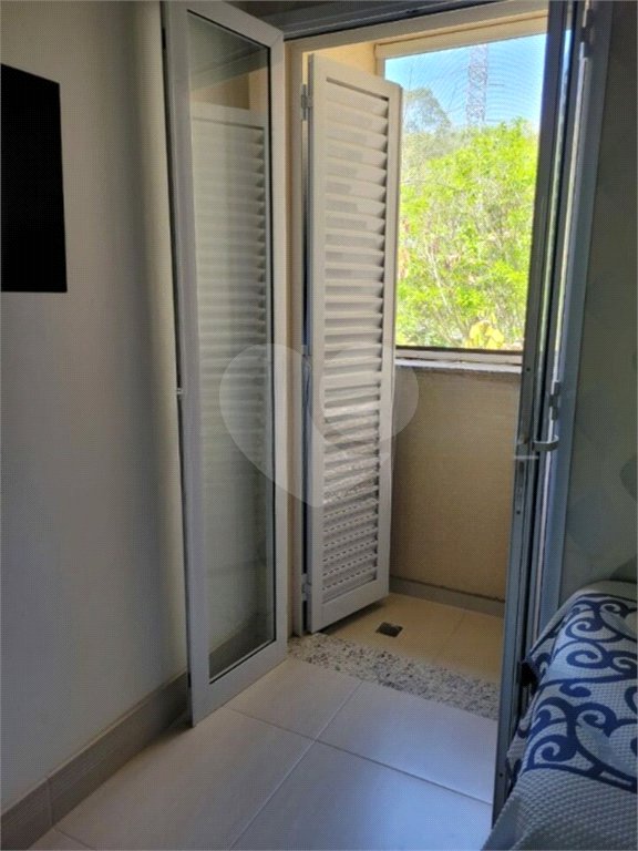 Casa à venda com 3 quartos, sendo 1 suíte, no condomínio Terrara, São Paulo - SP