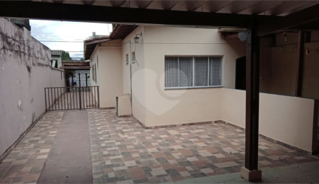 Casa Térrea à venda com 3 quartos, sendo 1 suíte,  em Vila Irmãos Arnoni, São Paulo, SP