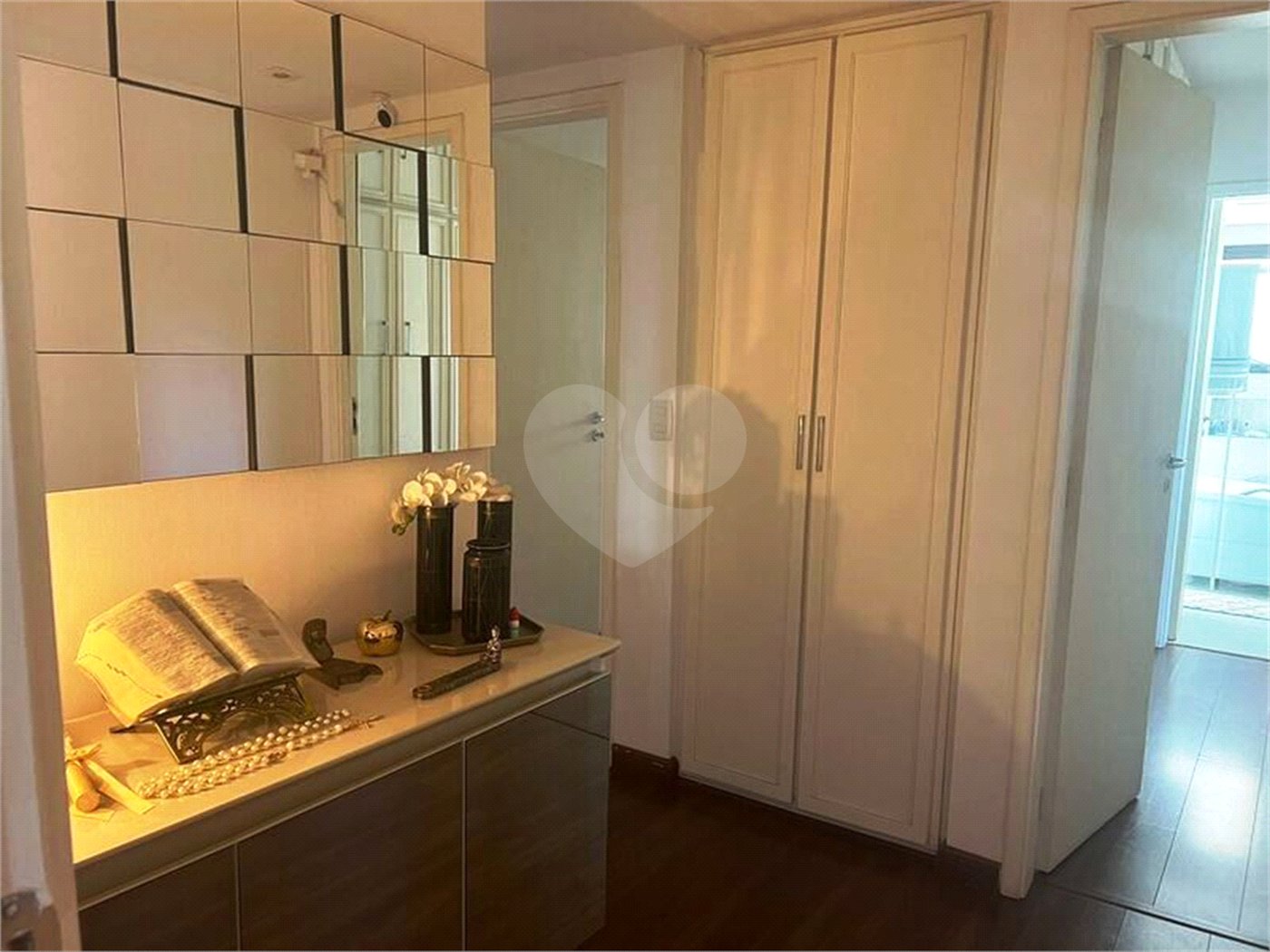 Apartamento à venda com 3 quartos, sendo 2 suítes,  em Fazenda Morumbi, São Paulo, SP