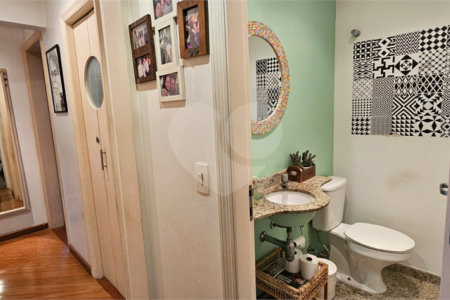 Apartamento à venda com 3 quartos, sendo 2 suítes, em Pinheiros, São Paulo, SP
