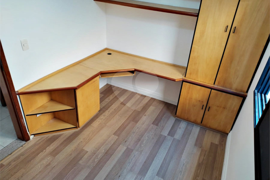 Sobrado à venda com 3 quartos, sendo 1 suíte,  em Vila Medeiros, São Paulo, SP