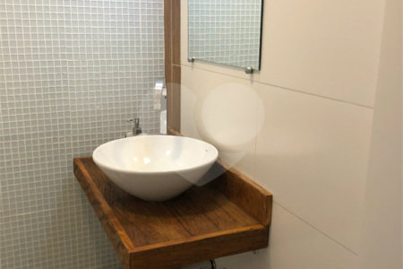 Casa à venda com 3 quartos, sendo 1 suíte, no condomínio Alpes de Vinhedo, Vinhedo - SP