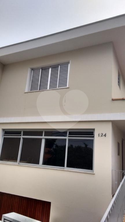 Sobrado à venda com 3 quartos, sendo 1 suíte,  em Parque Vitória, São Paulo, SP