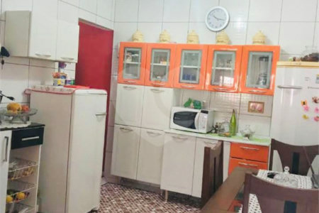 Sobrado à venda com 3 quartos, sendo 1 suíte, em Jardim Casa Branca, Suzano, SP