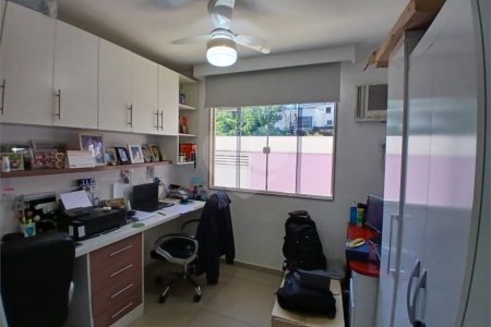 Casa à venda com 4 quartos, sendo 1 suíte, em Campo Grande, Rio de Janeiro, RJ