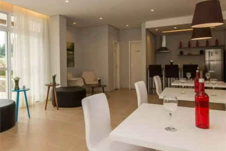 Apartamento à venda com 2 quartos, sendo 1 suíte, em Fazenda Morumbi, São Paulo, SP