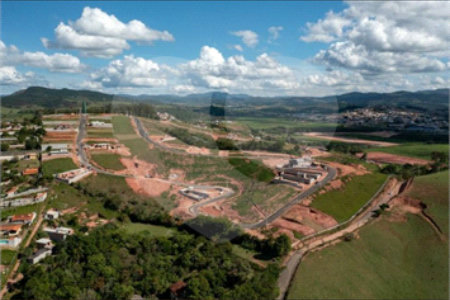 Terreno à venda no condomínio Residencial Alto da Floresta, Bom Jesus dos Perdões - SP