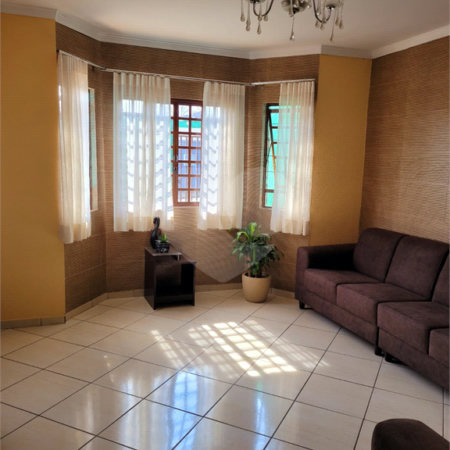 Casa à venda com 4 suítes em Jardim Bandeiras, Jundiaí, SP