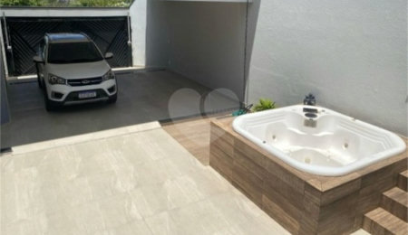 Casa à venda com 4 quartos, sendo 1 suíte,  em Jardim Esplanada, Indaiatuba, SP