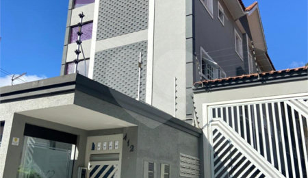 Casa de Vila à venda com 2 quartos, sendo 1 suíte,  em Silveira, Santo André, SP
