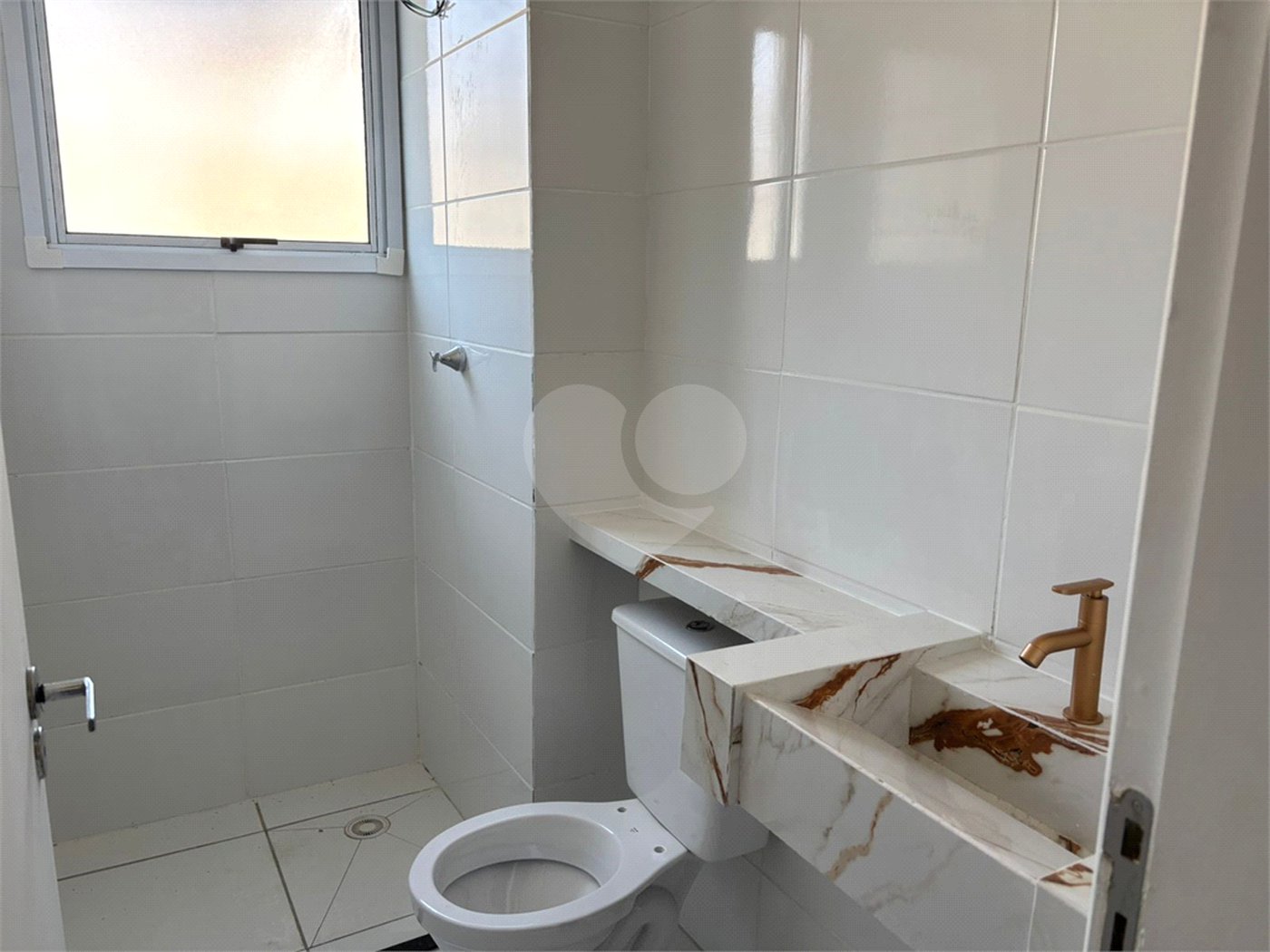 Apartamento à venda com 2 quartos em Jardim Rodrigues Alves, Ferraz de Vasconcelos, SP