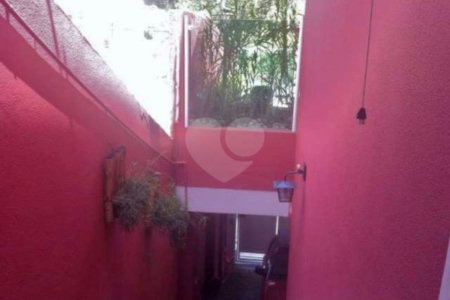 Sobrado à venda com 3 quartos, sendo 2 suítes,  em Jardim das Vertentes, São Paulo, SP