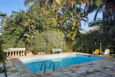 Sobrado à venda com 5 quartos, sendo 3 suítes, em Jardim Marajoara, São Paulo, SP