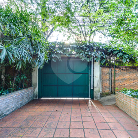 Casa Térrea à venda com 3 suítes em Jardim dos Estados, São Paulo, SP