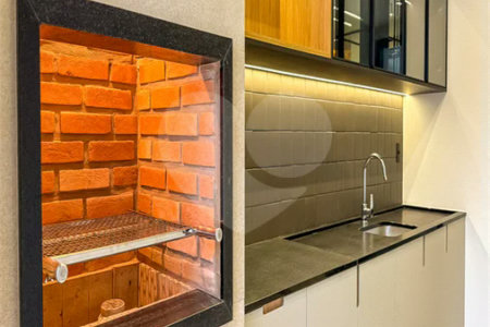 Indaiatuba - Condominio Sapezal - R$ 2.400.000,00 - Área Total 360,00 m² - Área Construída 213,32 m² - TÉRREA - 03 suítes sendo a master com closet; - Escritório; Lavabo; Cozinha com cooktop e planejados; Gourmet com churrasqueira; Ambientes preparados para ar condicionado; Piscina com cascata,