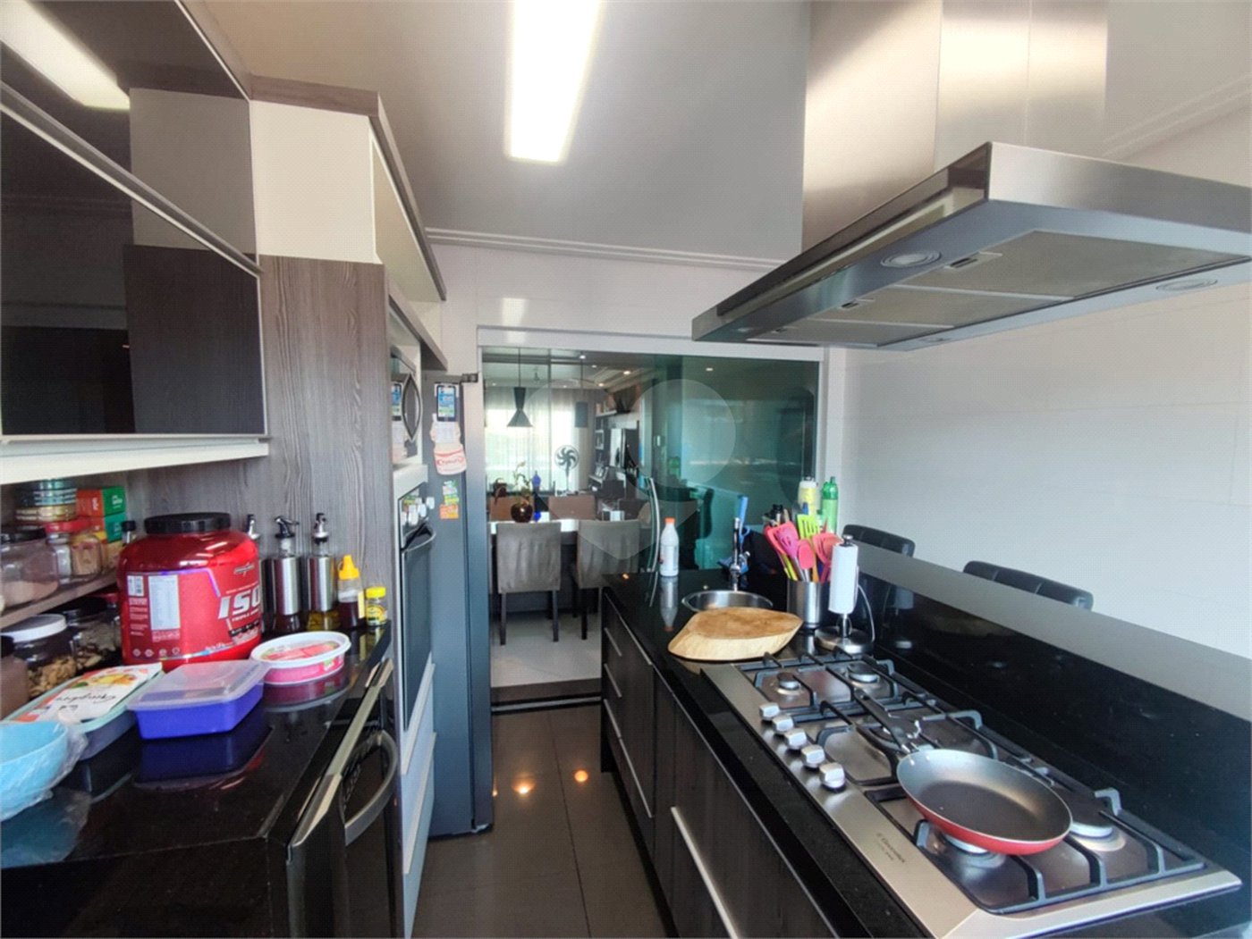 Sobrado à venda com 3 quartos, sendo 2 suítes,  em Vila Pires, Santo André, SP