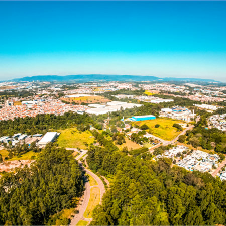 Sobrado à venda em Itupeva – 421,80 m² de terreno – 254,28 m² de área construída – 3 dormitórios – 4 banheiros – 4 vagas de garagem