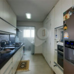 Apartamento à venda com 3 quartos, sendo 1 suíte, em Jardim Marajoara, São Paulo, SP