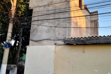 Sobrado à venda com 3 quartos em Vila Basileia, São Paulo, SP