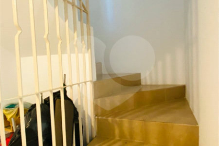 Casa à venda com 3 suítes em Dos Finco, São Bernardo do Campo, SP