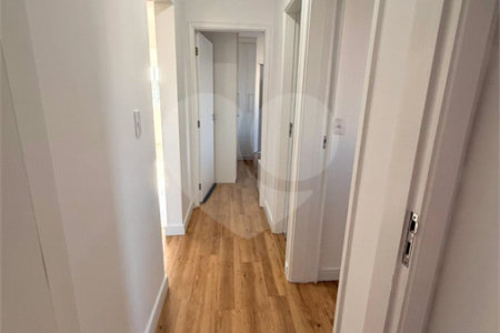 Apartamento à venda com 3 quartos, sendo 1 suíte,  em Parque Santana, Mogi das Cruzes, SP