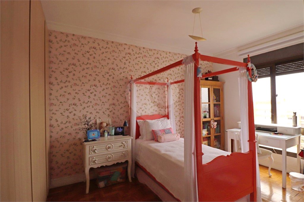 Apartamento à venda com 3 suítes em Vila Suzana, São Paulo, SP