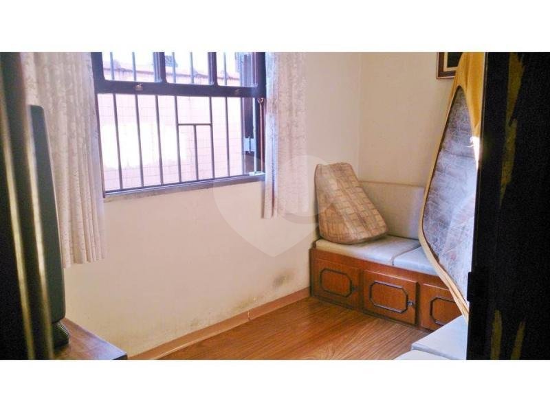 Sobrado à venda com 3 quartos, sendo 1 suíte, em Parada Inglesa, São Paulo, SP